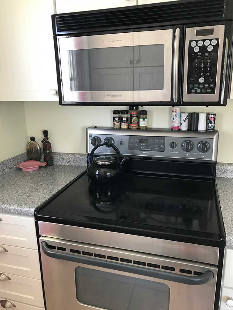 Kitchen View - Florida Vacation Rentals - Horseshoe Beach Real Estate - Tammy Bryan
