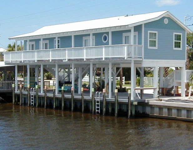 Exterior Waterfront View - Florida Vacation Rentals - Horseshoe Beach Real Estate - Tammy Bryan