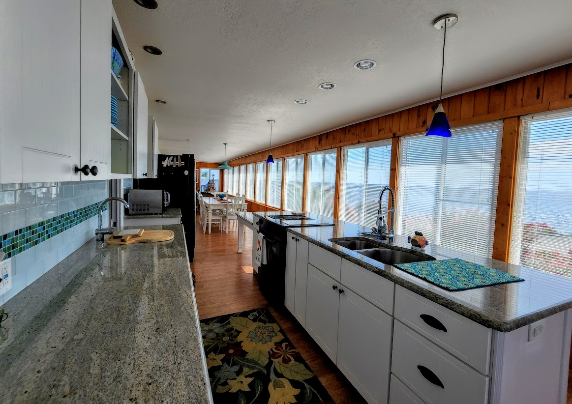 Bathroom View - Florida Vacation Rentals - Horseshoe Beach Real Estate - Tammy Bryan