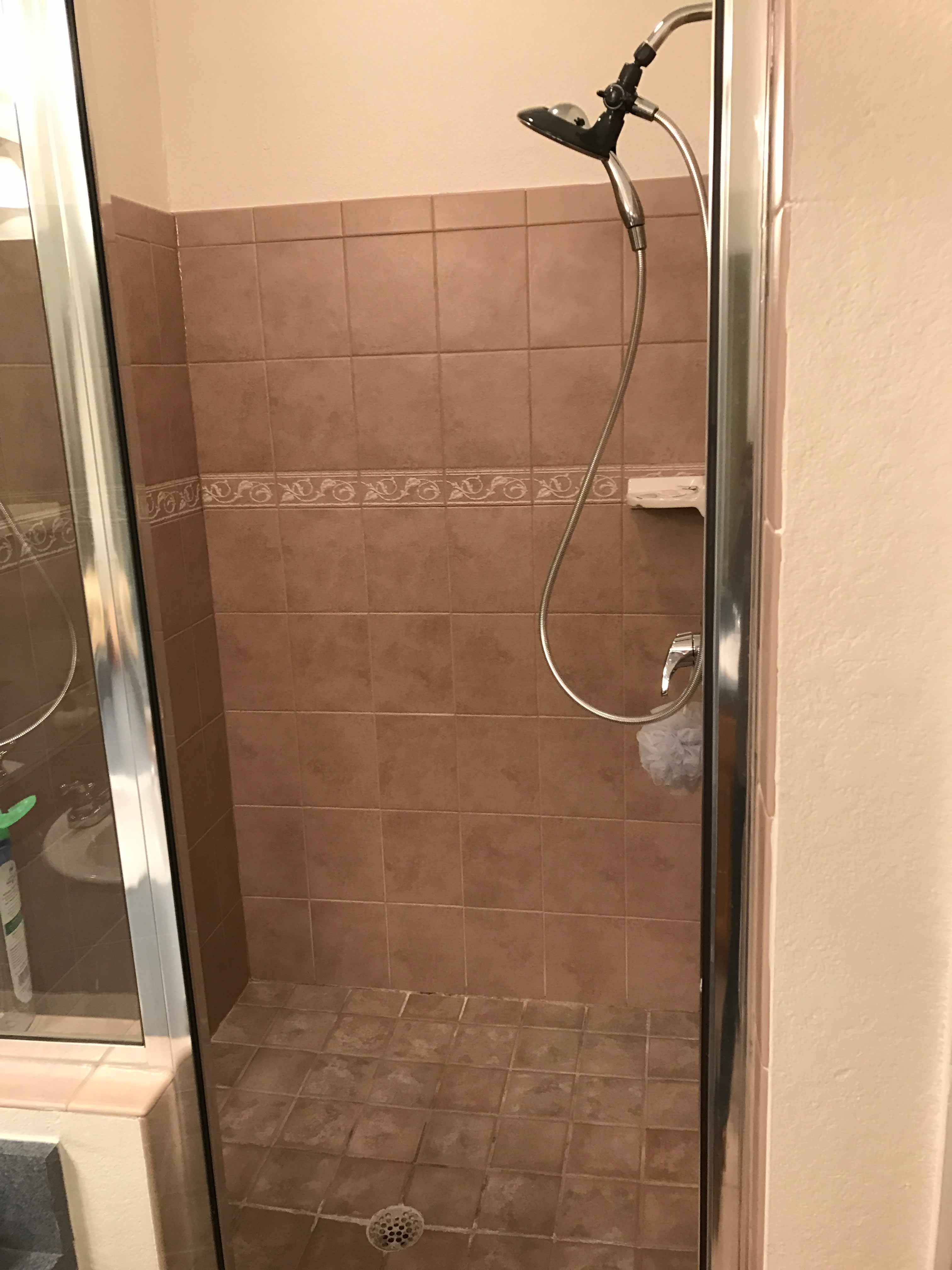 Shower View - Florida Vacation Rentals - Horseshoe Beach Real Estate - Tammy Bryan