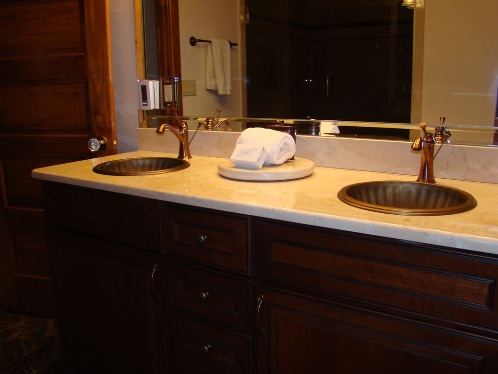 Bathroom View - Florida Vacation Rentals - Steinhatchee Real Estate - Tammy Bryan