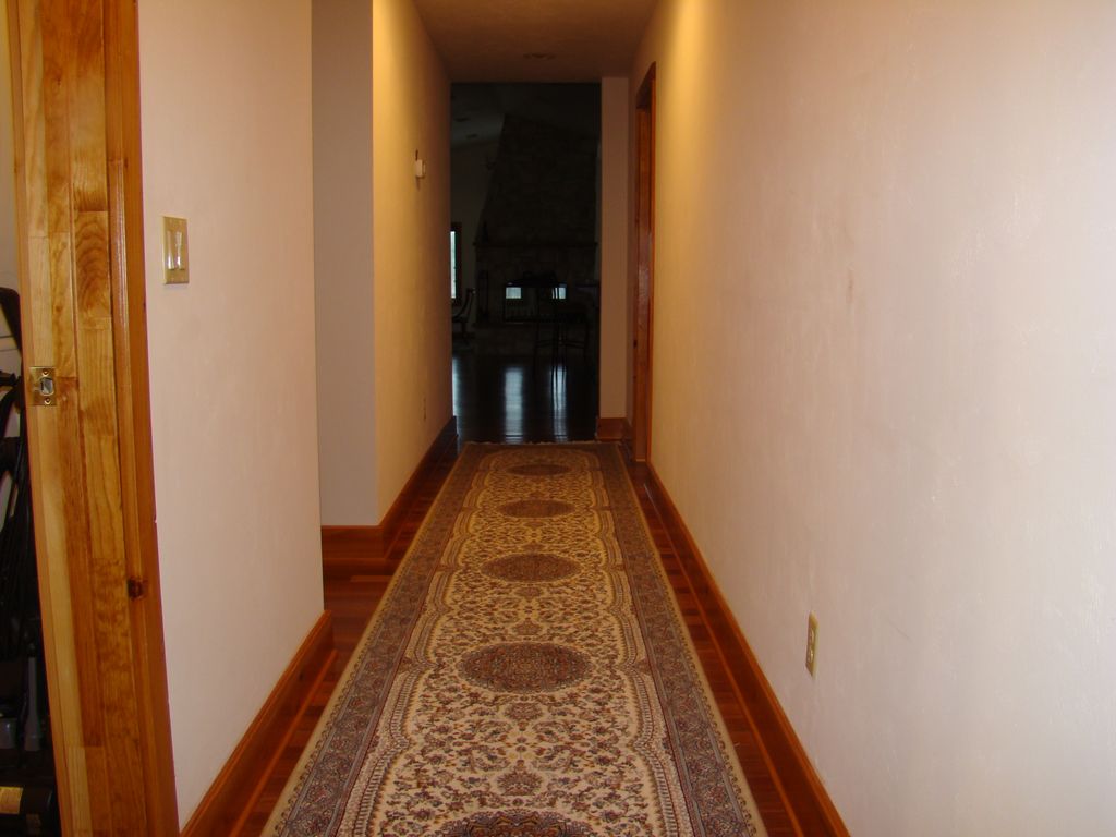 Hallway View - Florida Vacation Rentals - Steinhatchee Real Estate - Tammy Bryan