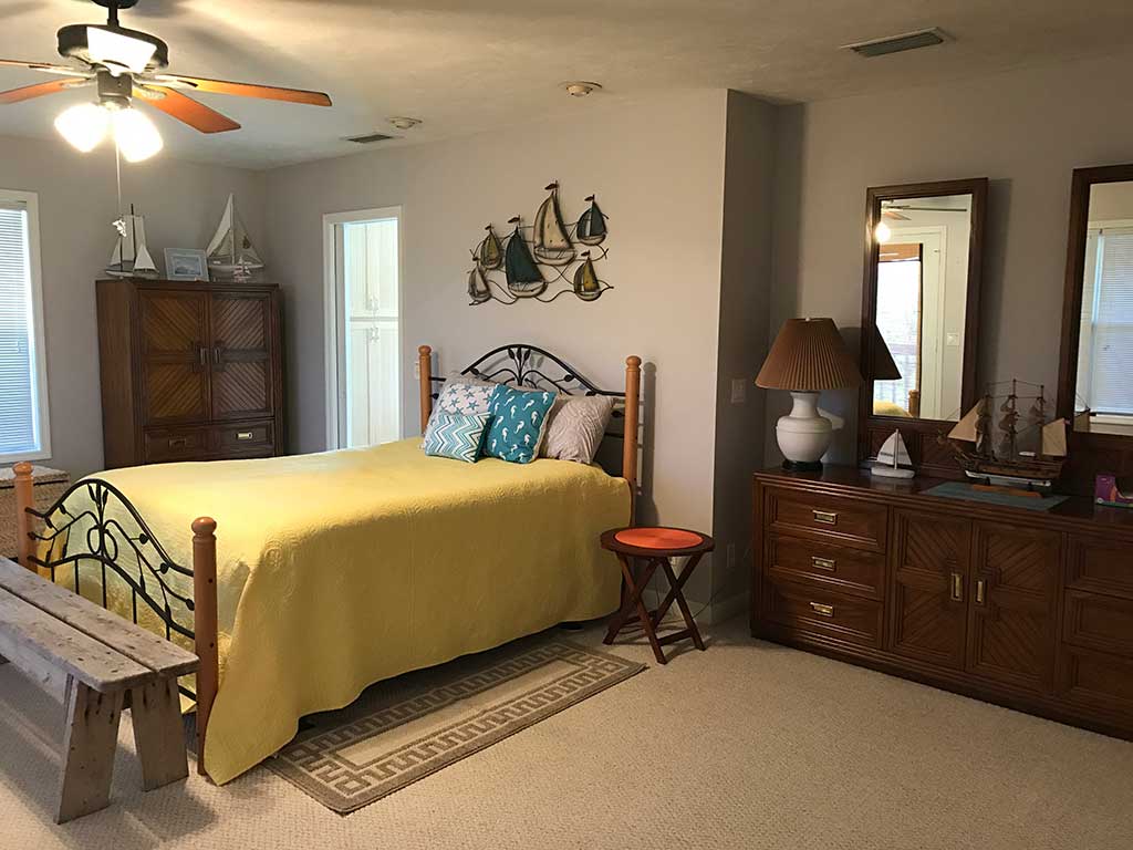 Bedroom View - Florida Vacation Rentals - Horseshoe Beach Real Estate - Tammy Bryan