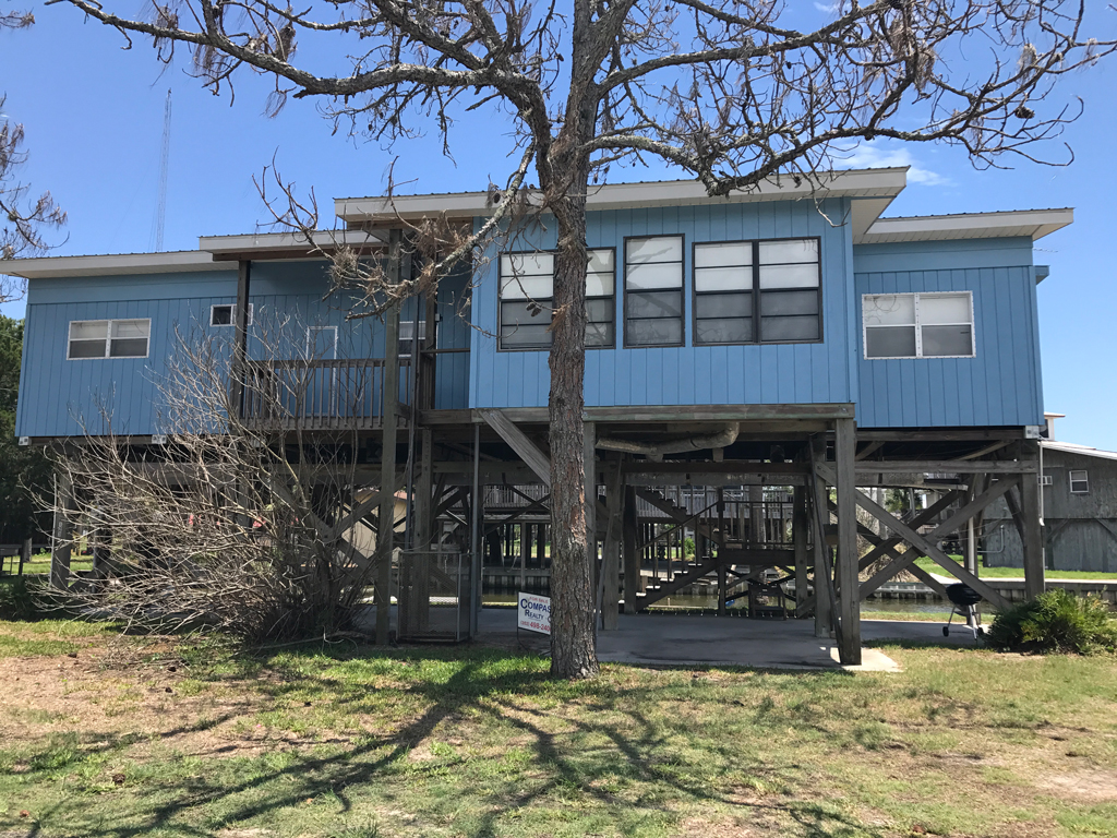 Waterfront Deck View - Florida Vacation Rentals - Horseshoe Beach Real Estate - Tammy Bryan