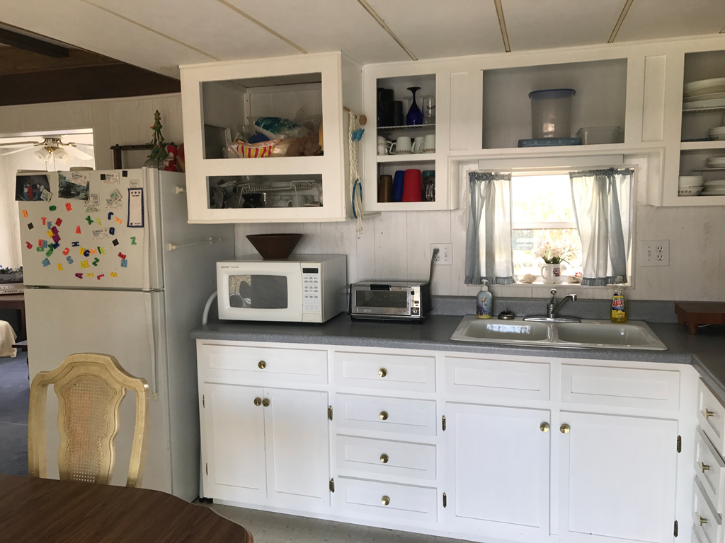 Kitchen View - Florida Vacation Rentals - Horseshoe Beach Real Estate - Tammy Bryan