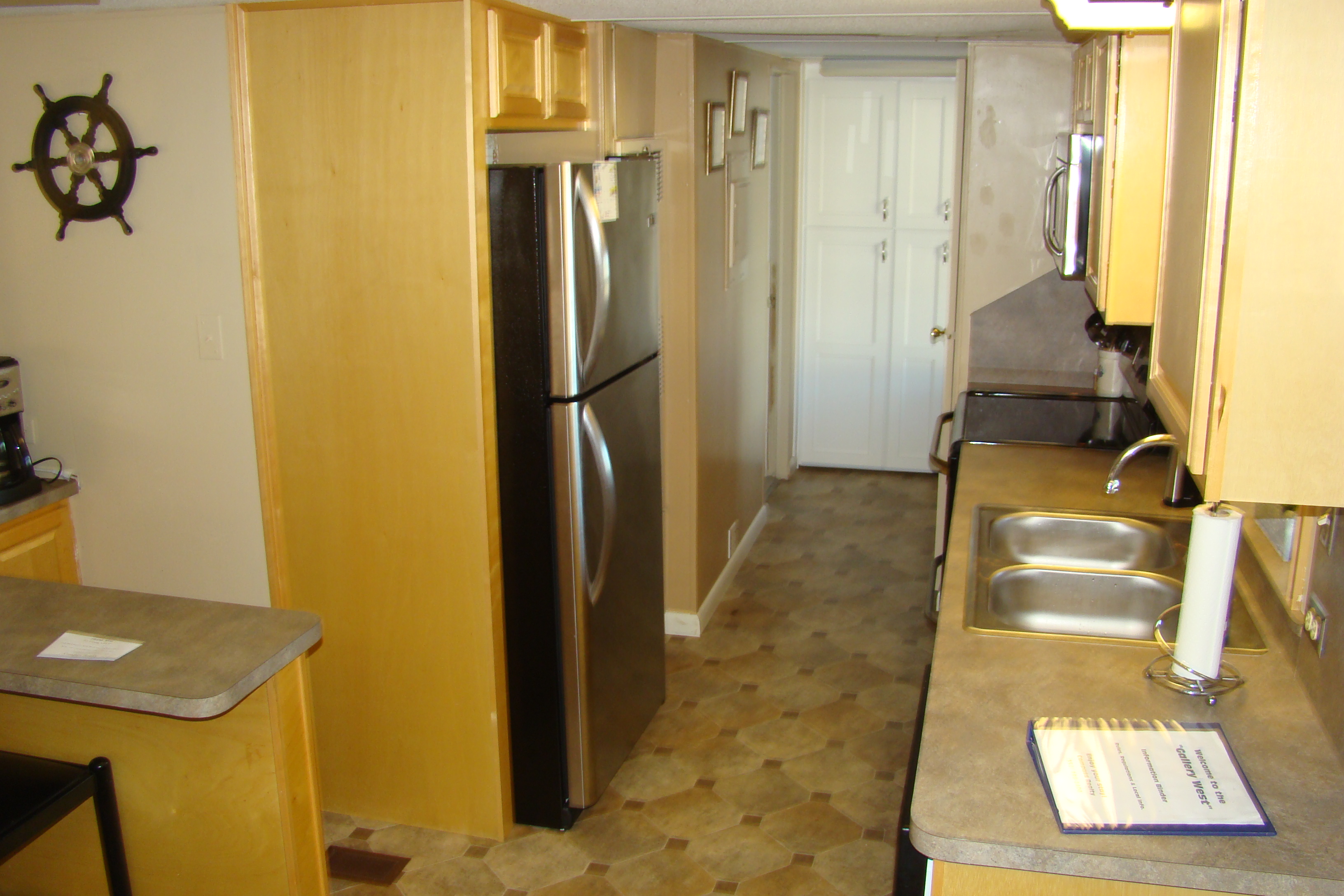 Kitchen View - Florida Vacation Rentals - Horseshoe Beach Real Estate - Tammy Bryan