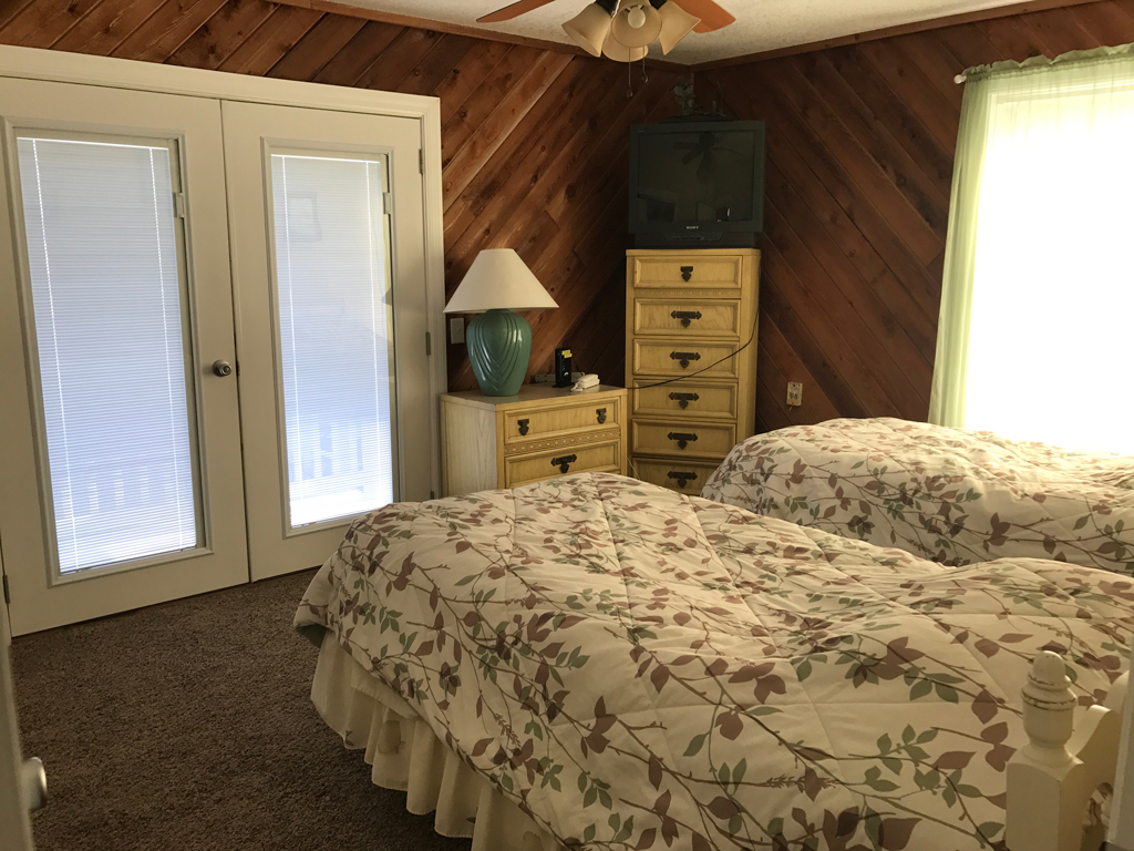 Bedroom View - Florida Vacation Rentals - Horseshoe Beach Real Estate - Tammy Bryan