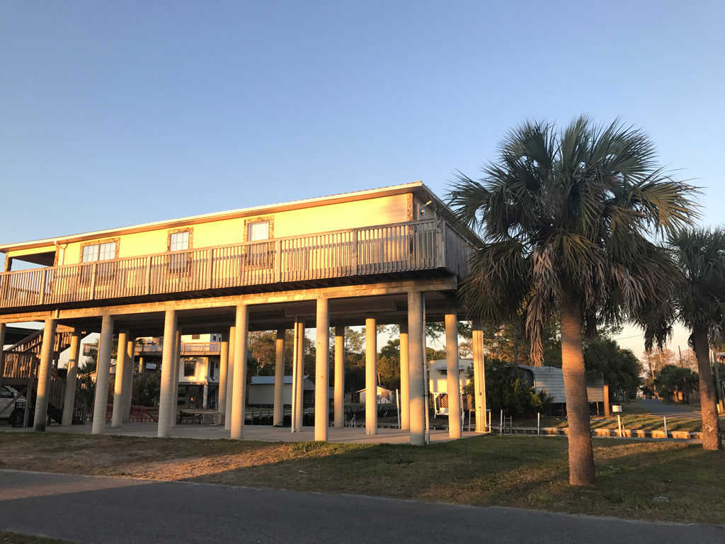 Exterior View - Florida Vacation Rentals - Horseshoe Beach Real Estate - Tammy Bryan